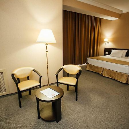 Hotel Aner Astana Buitenkant foto