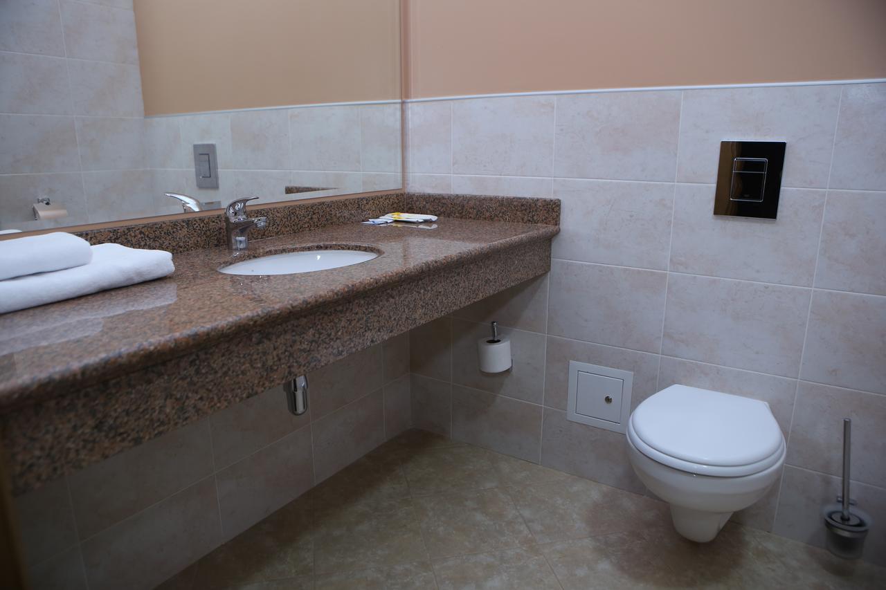 Hotel Aner Astana Buitenkant foto