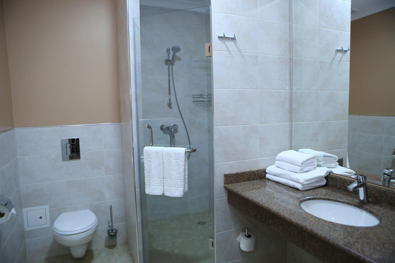 Hotel Aner Astana Buitenkant foto